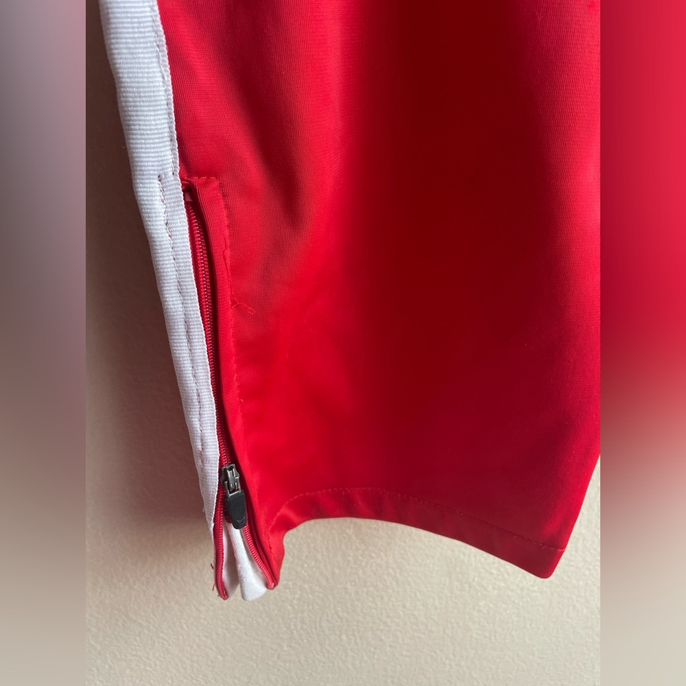 Chicago Bulls Kids Red Athletic Set 2 Top Button Size Medium - Picture 8 of 13